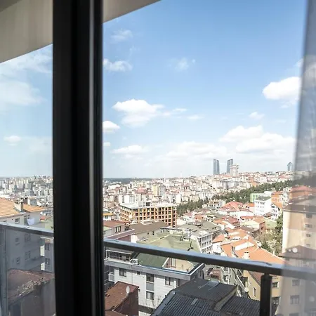 Relaxing Getaway Serene 2br Apartment *