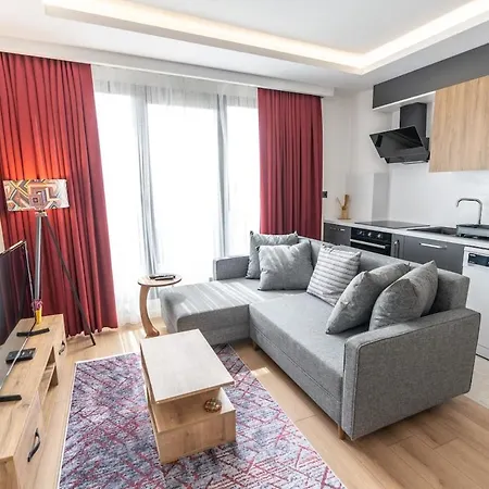 Relaxing Getaway Serene 2br Apartment *